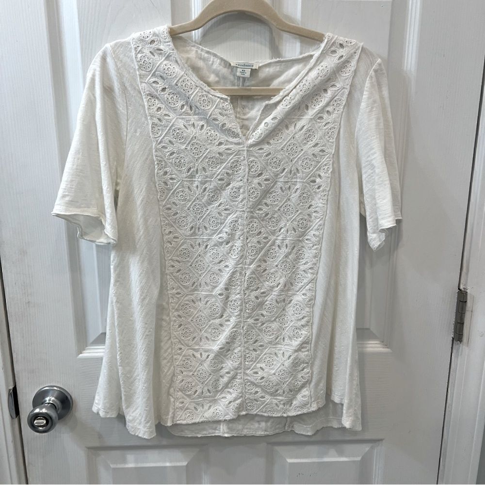 Sundance Romantic v-neck flutter sleeve white Cottage Core t shirt w eyelet